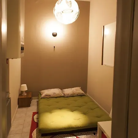 Madame's Mansion Apartment *