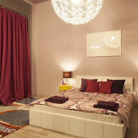 Madame's Mansion Apartment