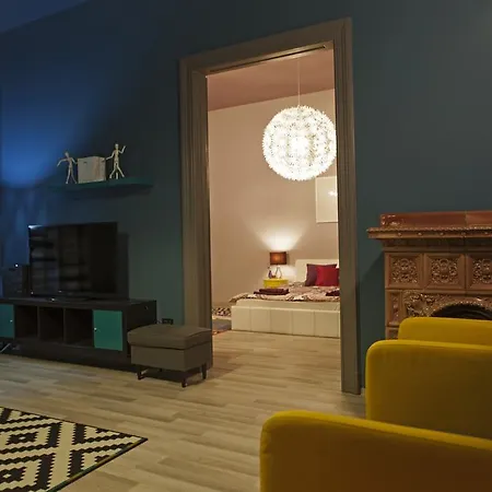 Madame's Mansion
